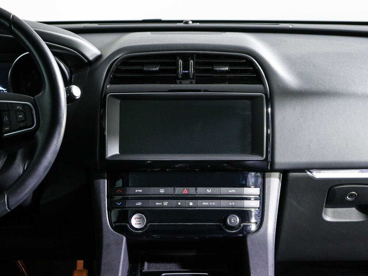 Б/У Ягуар Ф-Пэйс 2020 года. Фото: #10