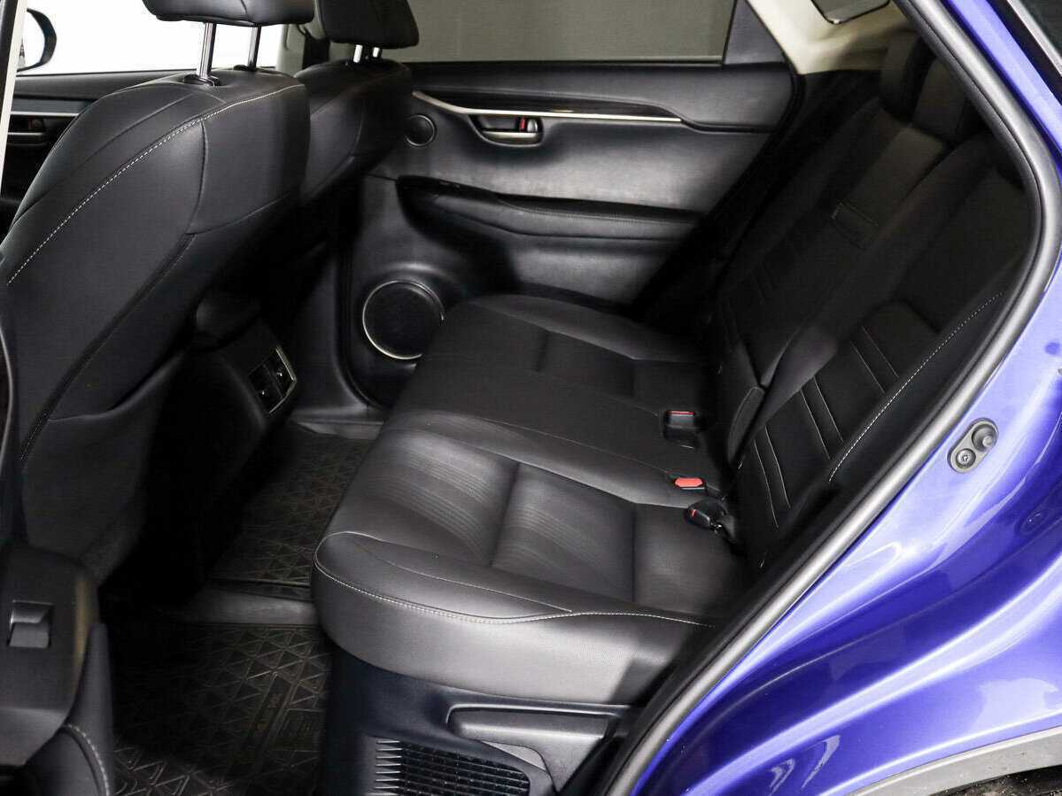 Б/У Лексус Н-Икс 2016 года. Фото: #12