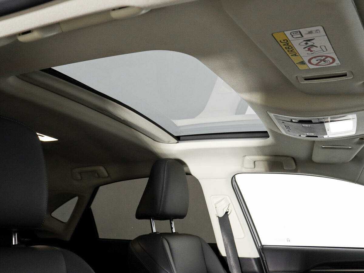 Б/У Лексус Н-Икс 2016 года. Фото: #17