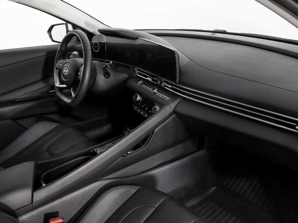 Б/У Хендай Елантра 2024 года. Фото: #13