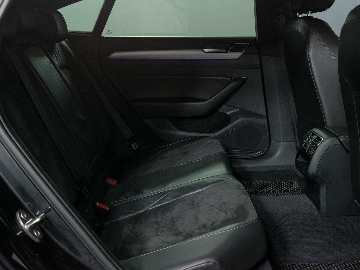 Б/У Фольксваген Артеон 2018 года. Фото: #12