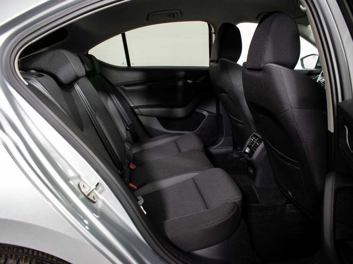 Б/У Шкода Октавия 2021 года. Фото: #7