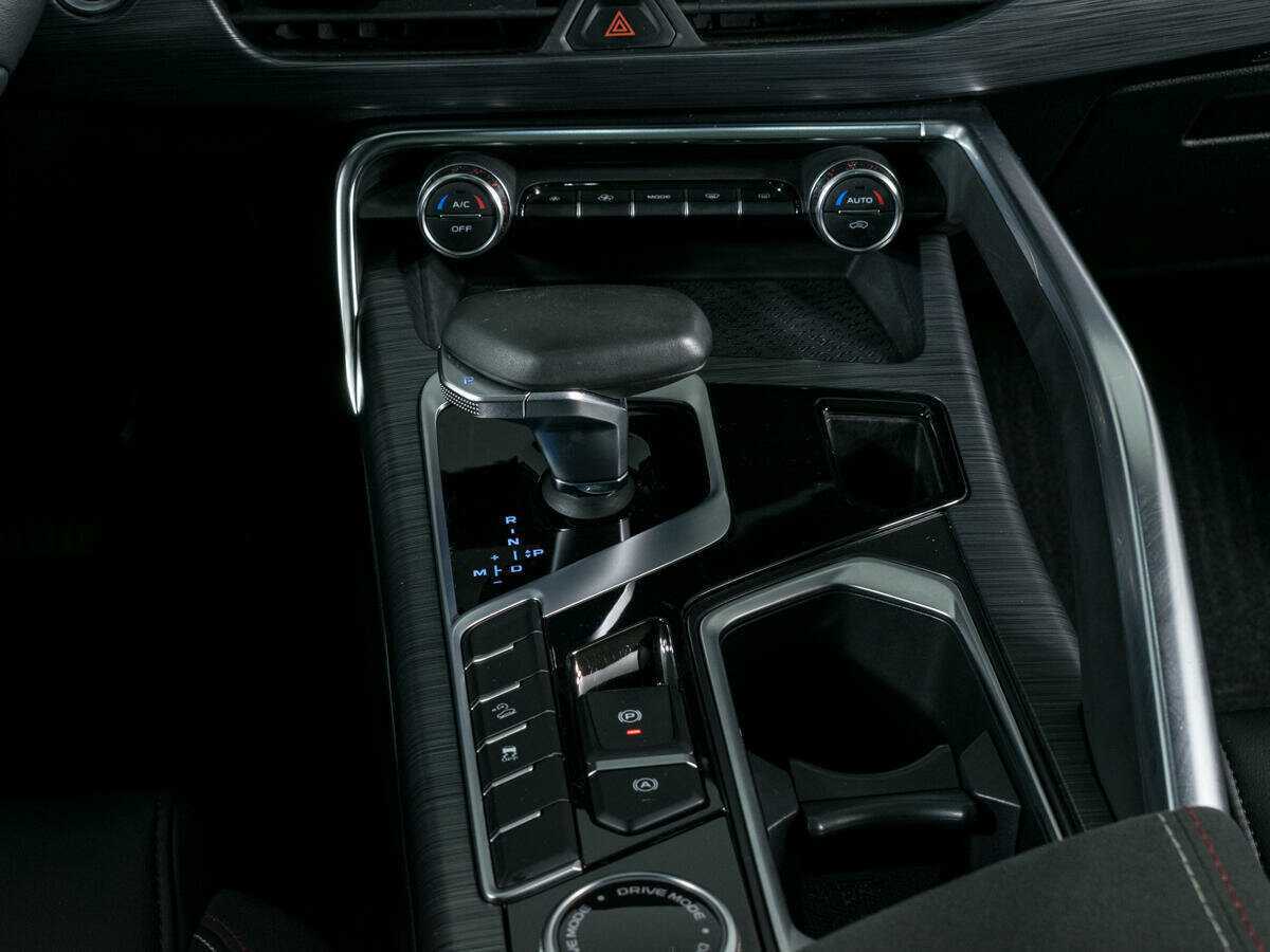 Б/У Джили Тугелла 2022 года. Фото: #15