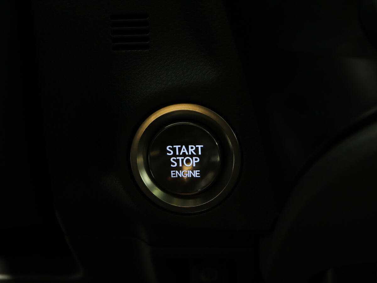 Б/У Лексус ЕС 2019 года. Фото: #19