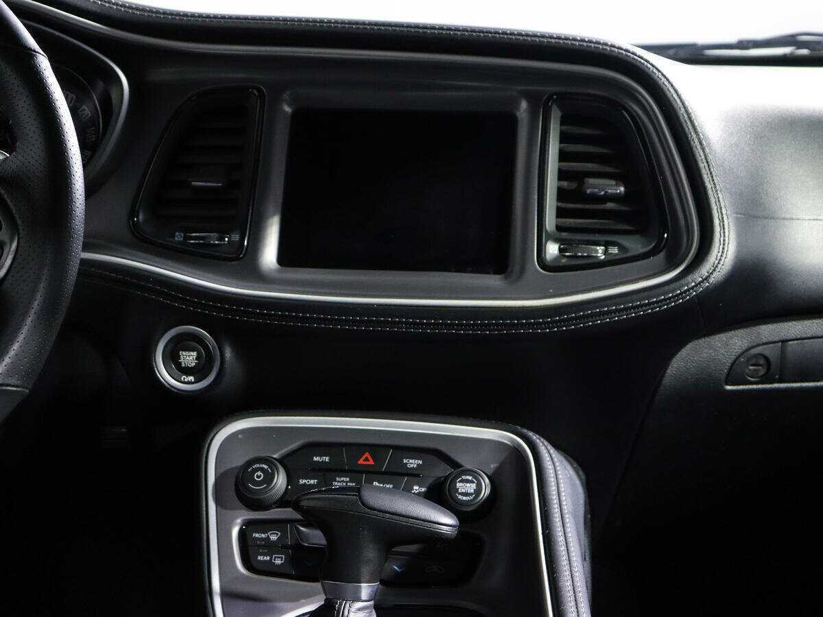 Б/У Додж Челленджер 2022 года. Фото: #11