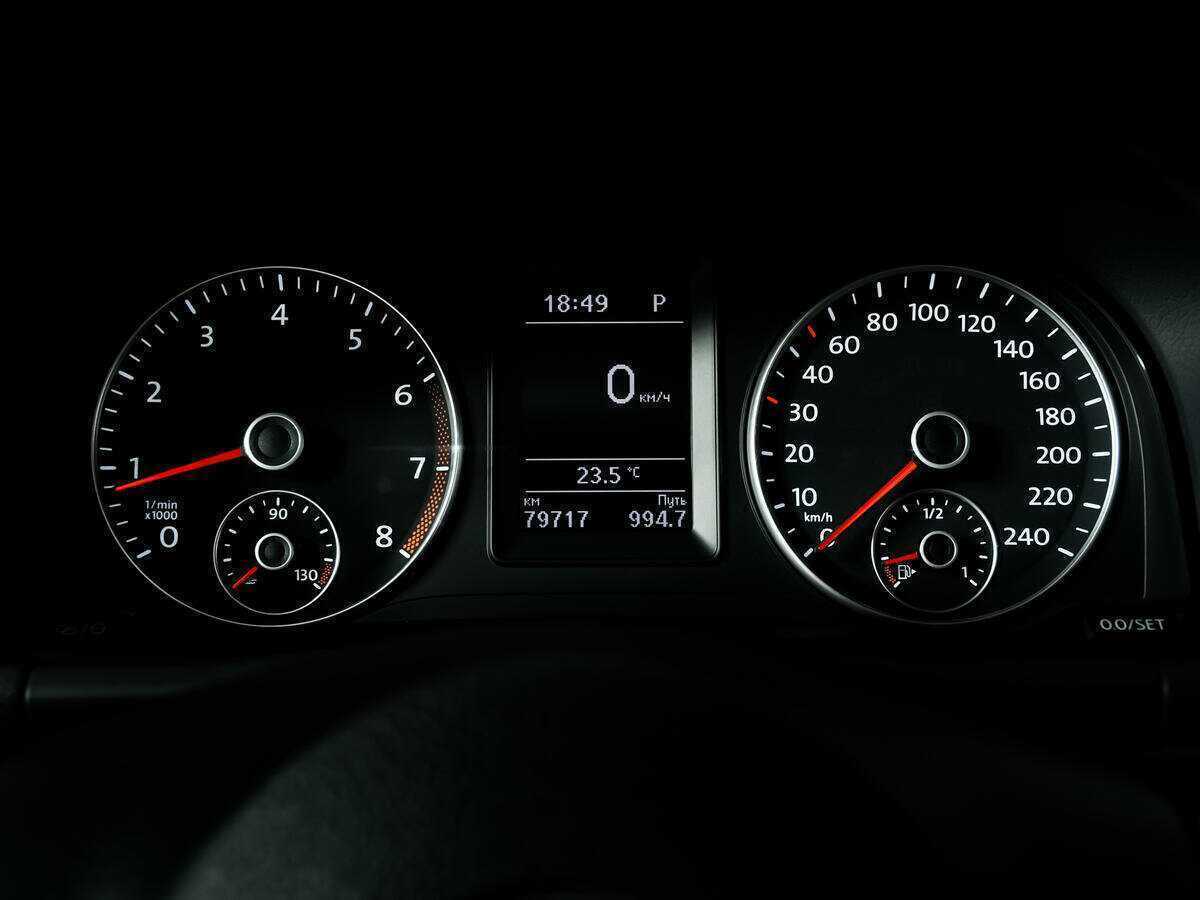 Б/У Фольксваген Туран 2013 года. Фото: #9