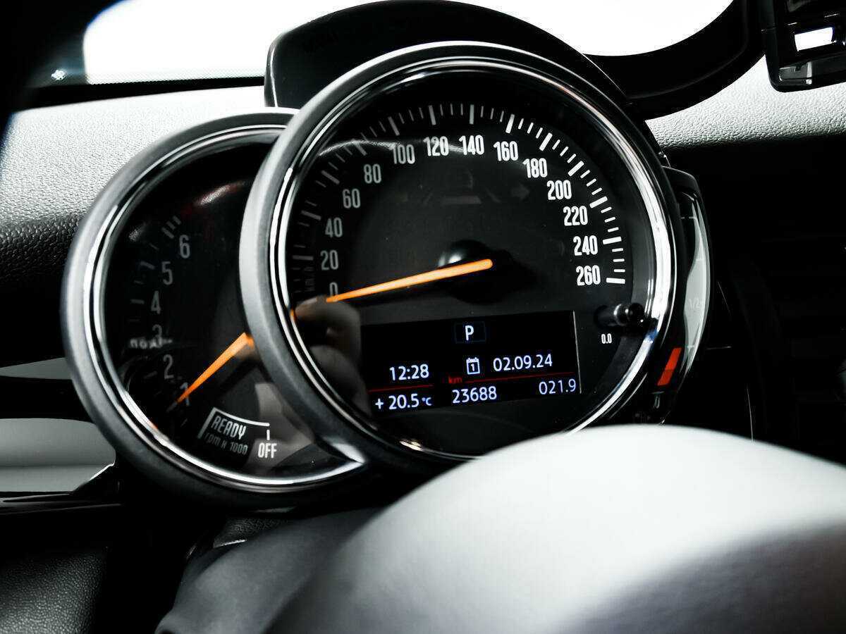 Б/У Мини Хэтч 2021 года. Фото: #9