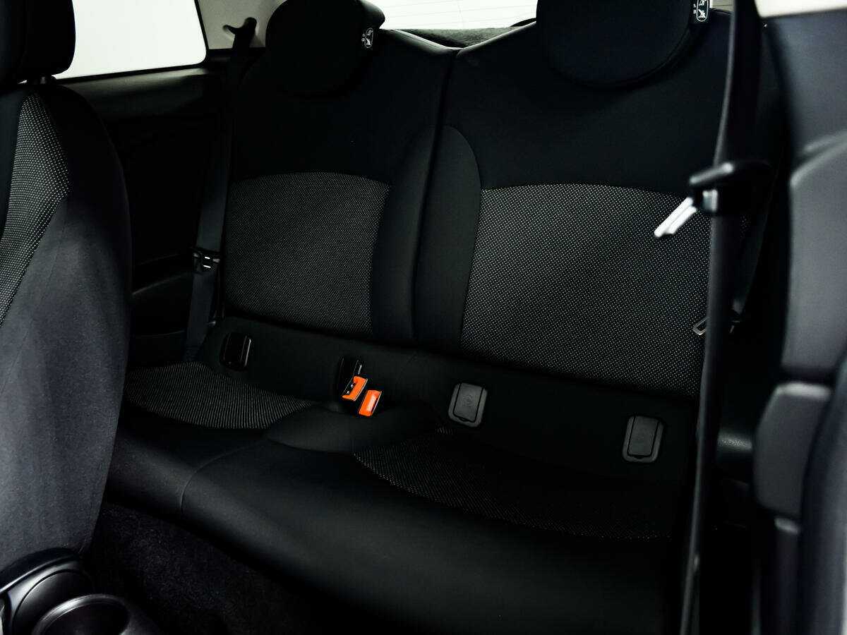 Б/У Мини Хэтч 2013 года. Фото: #11