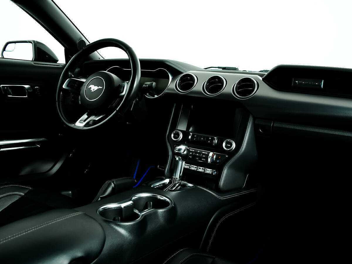 Б/У Форд Мустанг 2018 года. Фото: #8