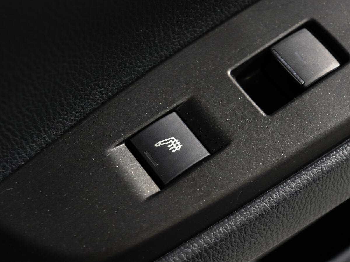 Б/У Тойота Камри 2021 года. Фото: #15