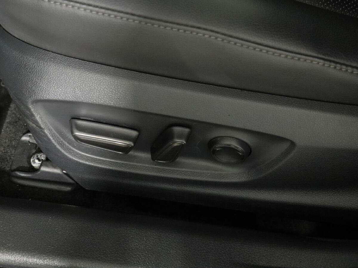 Б/У Тойота Камри 2021 года. Фото: #18