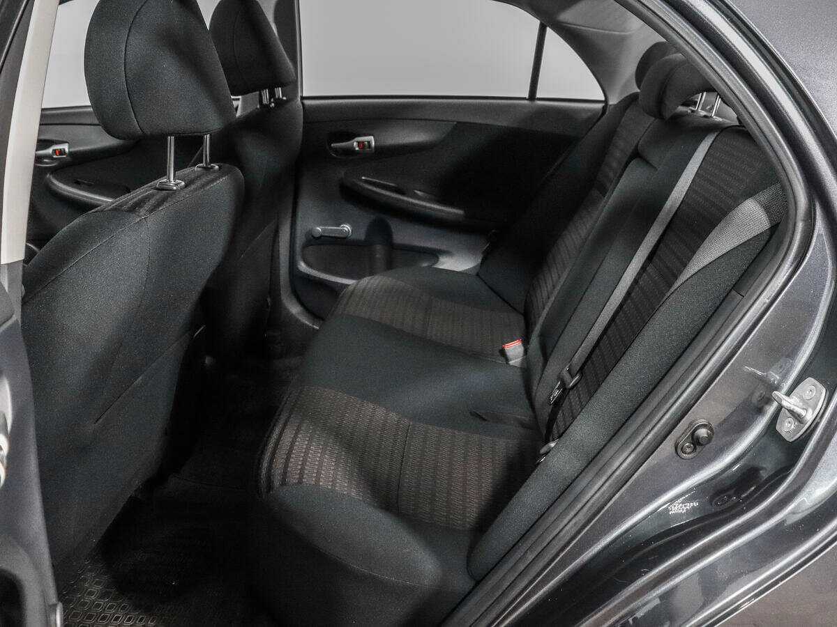 Б/У Тойота Королла 2011 года. Фото: #9