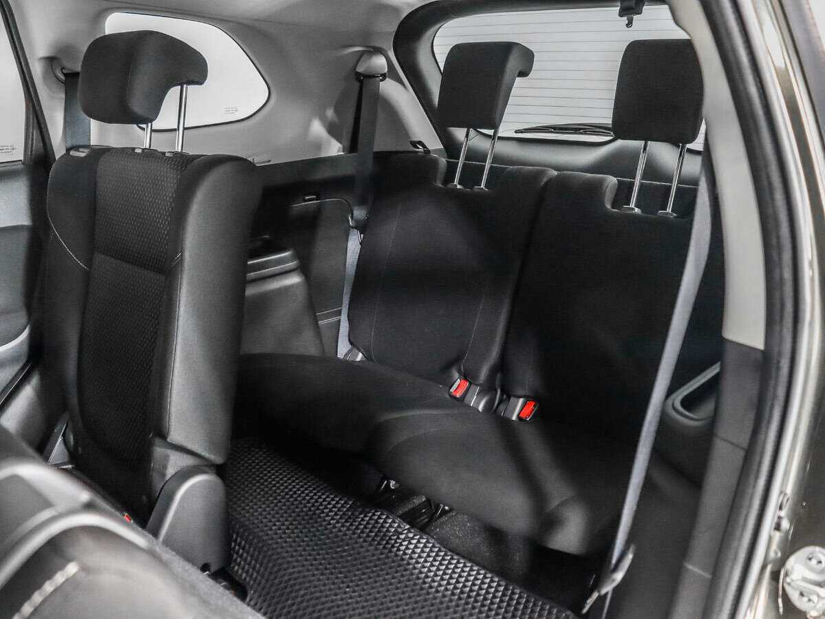 Б/У Митсубиши Оутлэндер 2020 года. Фото: #12