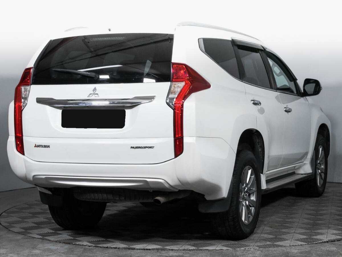 Б/У Митсубиши Паджеро Спорт 2018 года. Фото: #4