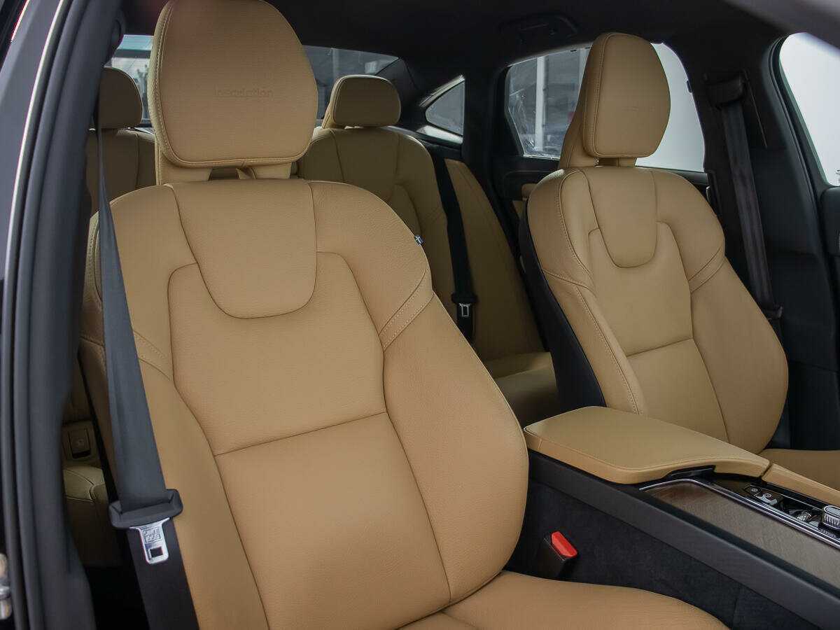 Б/У Вольво С90 2020 года. Фото: #10