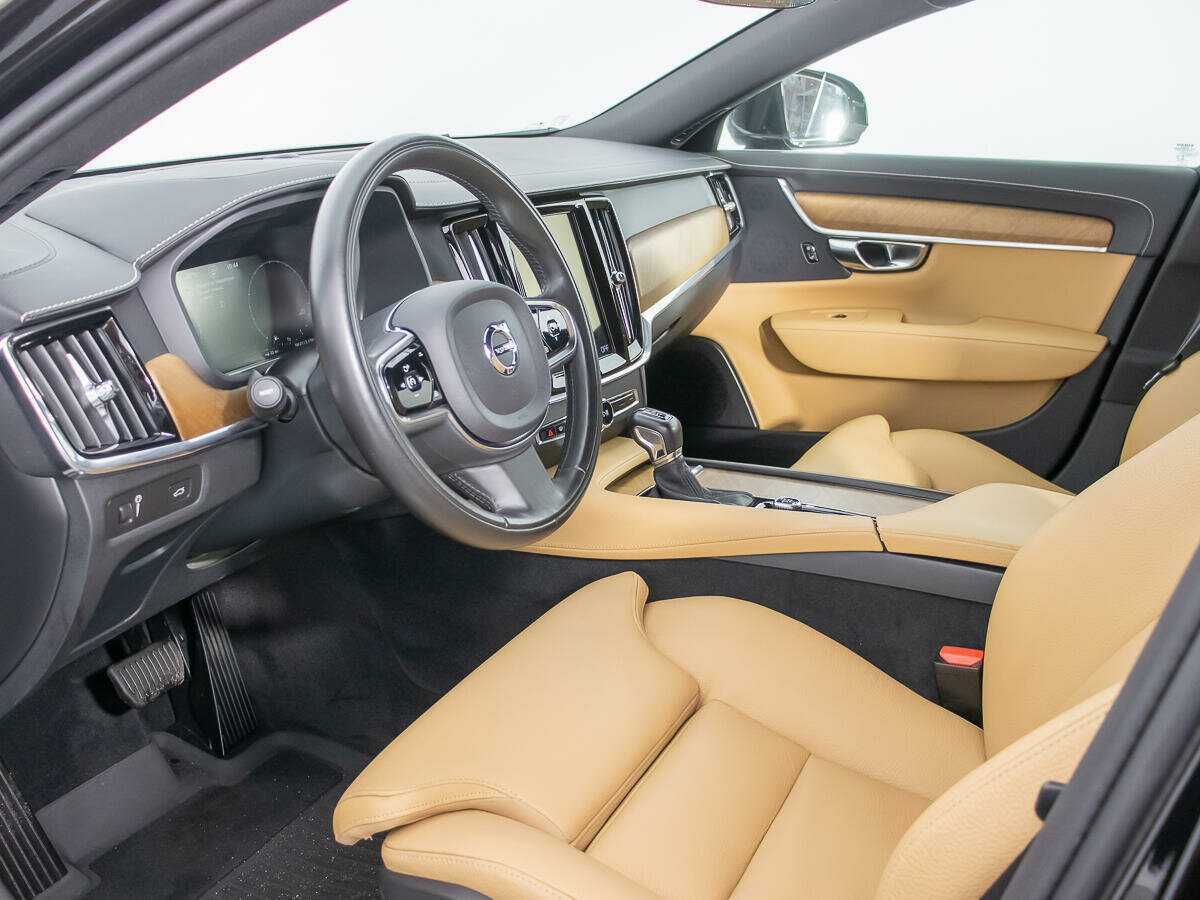 Б/У Вольво С90 2020 года. Фото: #11