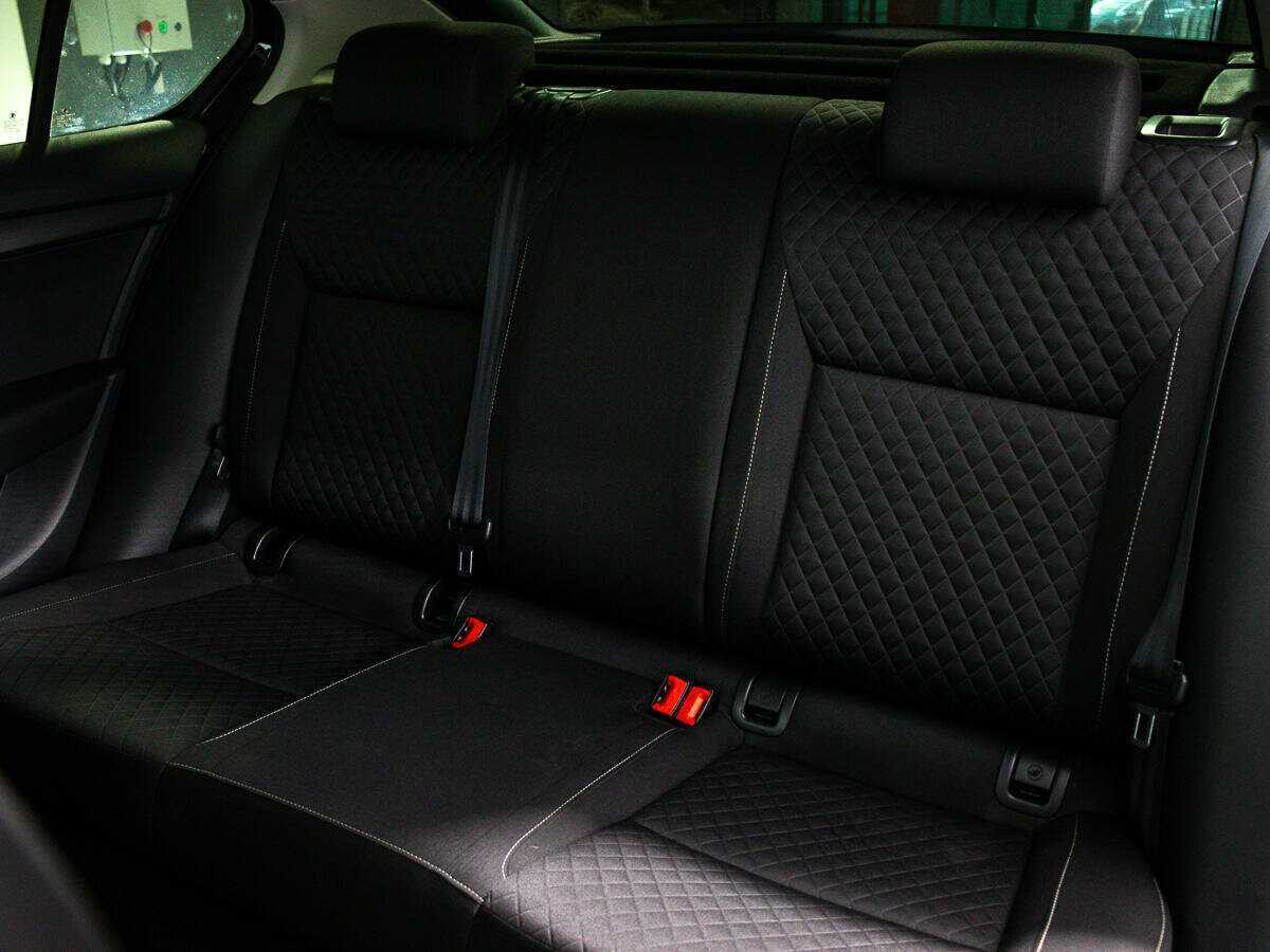 Б/У Шкода Октавия 2018 года. Фото: #12