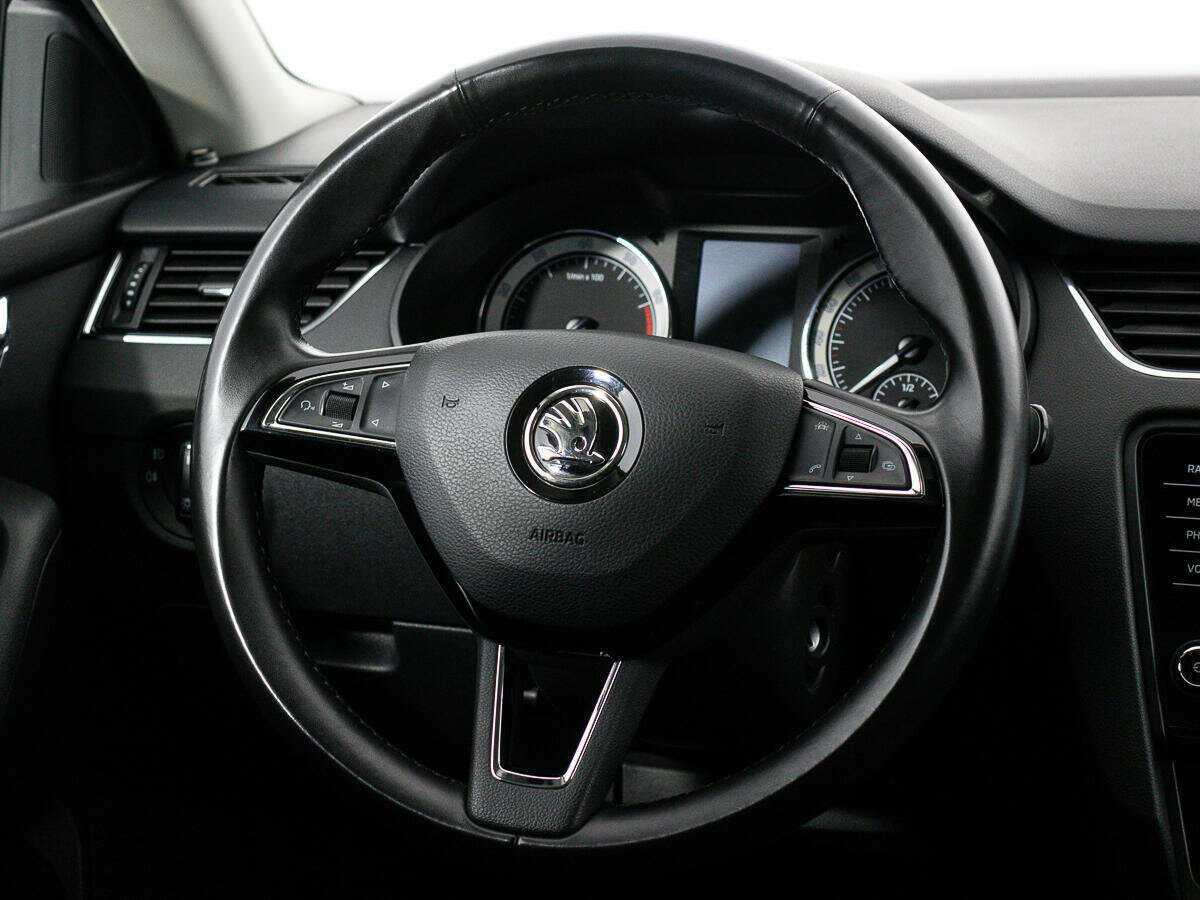 Б/У Шкода Октавия 2018 года. Фото: #16