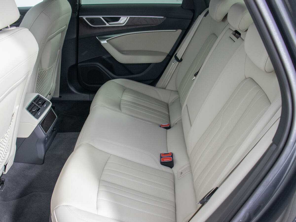 Б/У Ауди А6 2023 года. Фото: #10