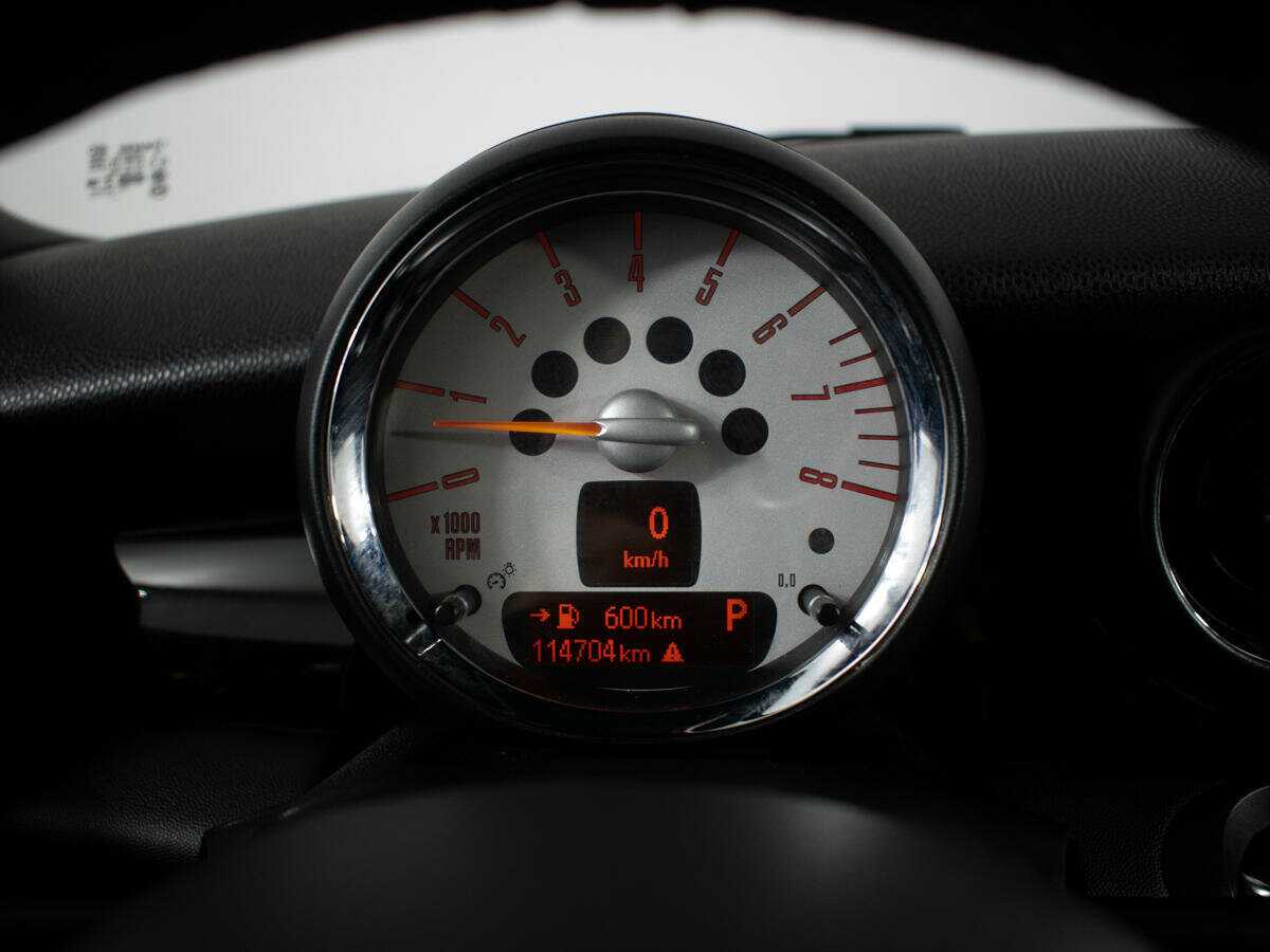 Б/У Мини Хэтч 2012 года. Фото: #9