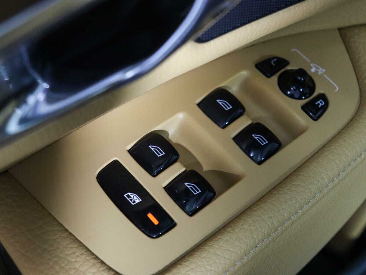 Б/У Вольво С90 2020 года. Фото: #14