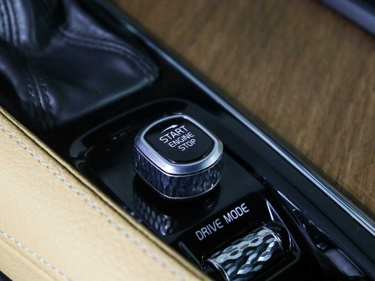 Б/У Вольво С90 2020 года. Фото: #15