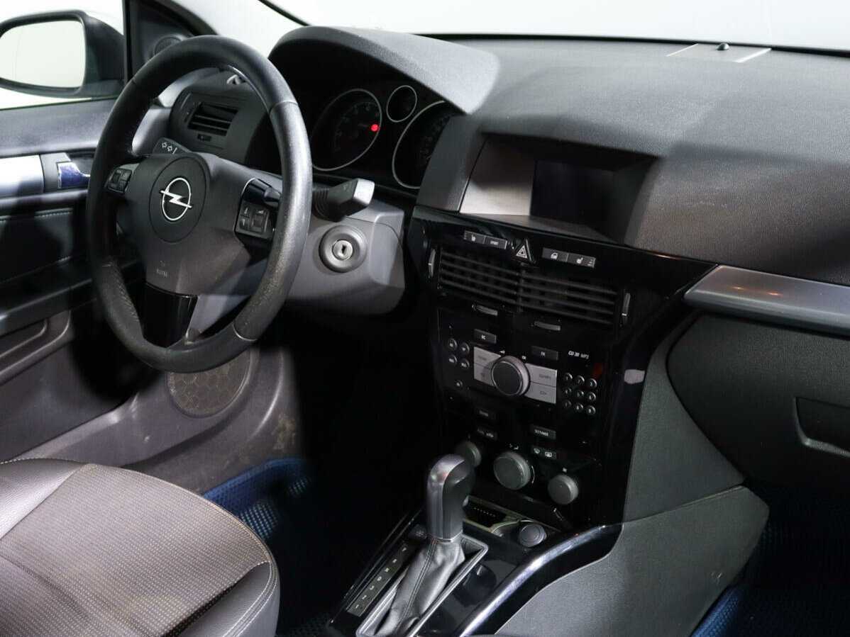 Б/У Опель Астра 2008 года. Фото: #7