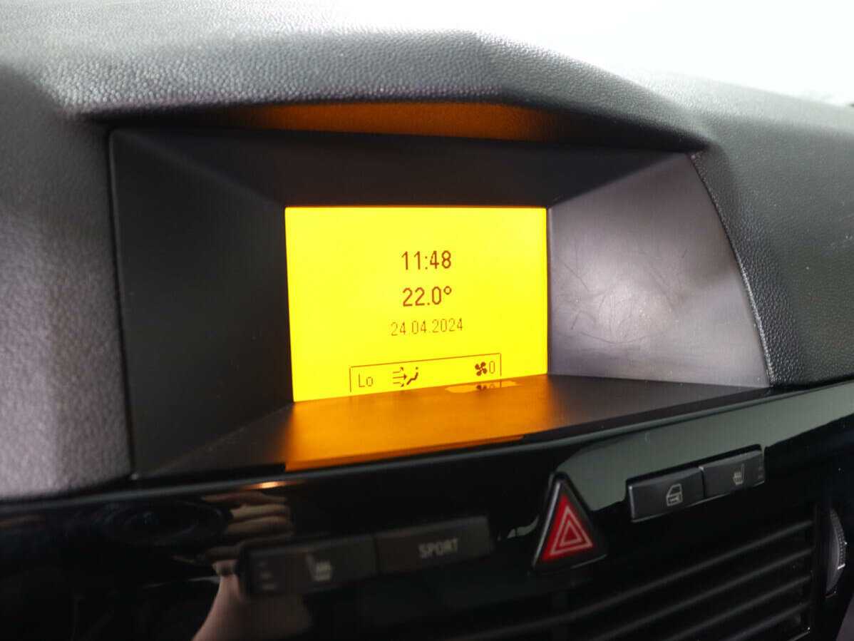 Б/У Опель Астра 2008 года. Фото: #12