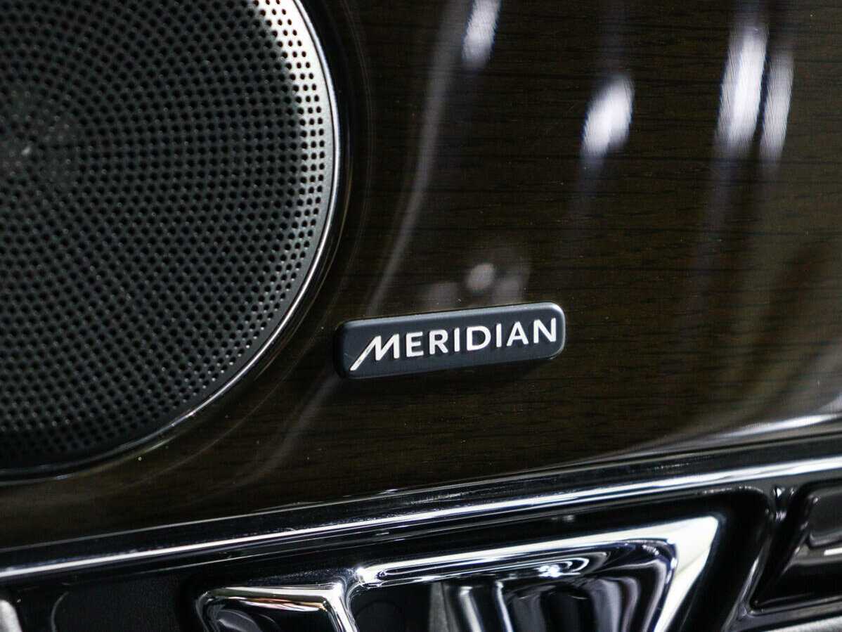 Б/У Ягуар ИксДжи 2018 года. Фото: #14