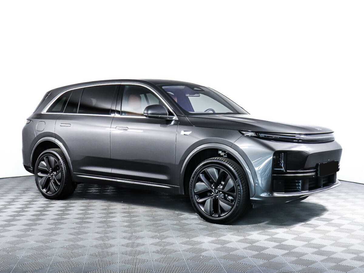 Б/У ЛиСян Л7 2023 года. Фото: #1