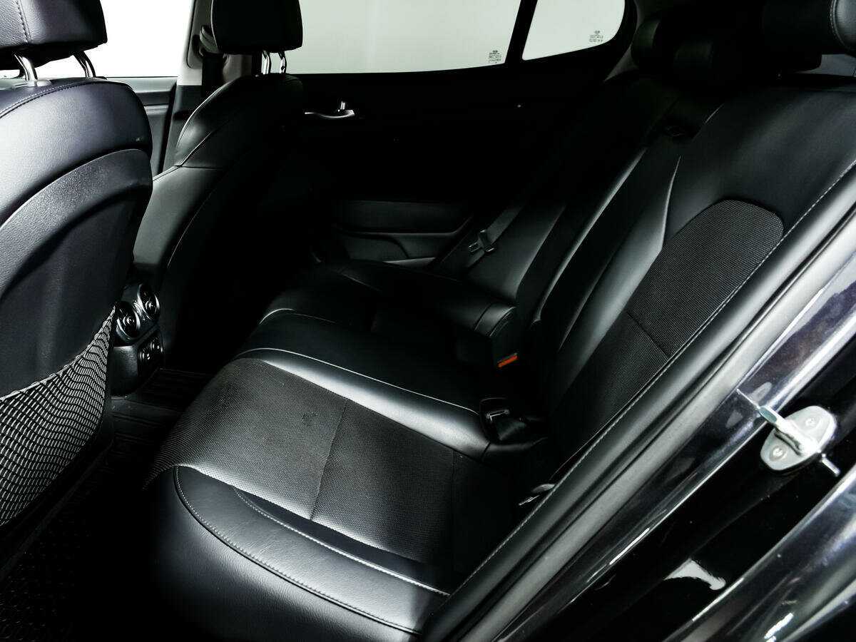 Б/У Киа Стингер 2018 года. Фото: #9