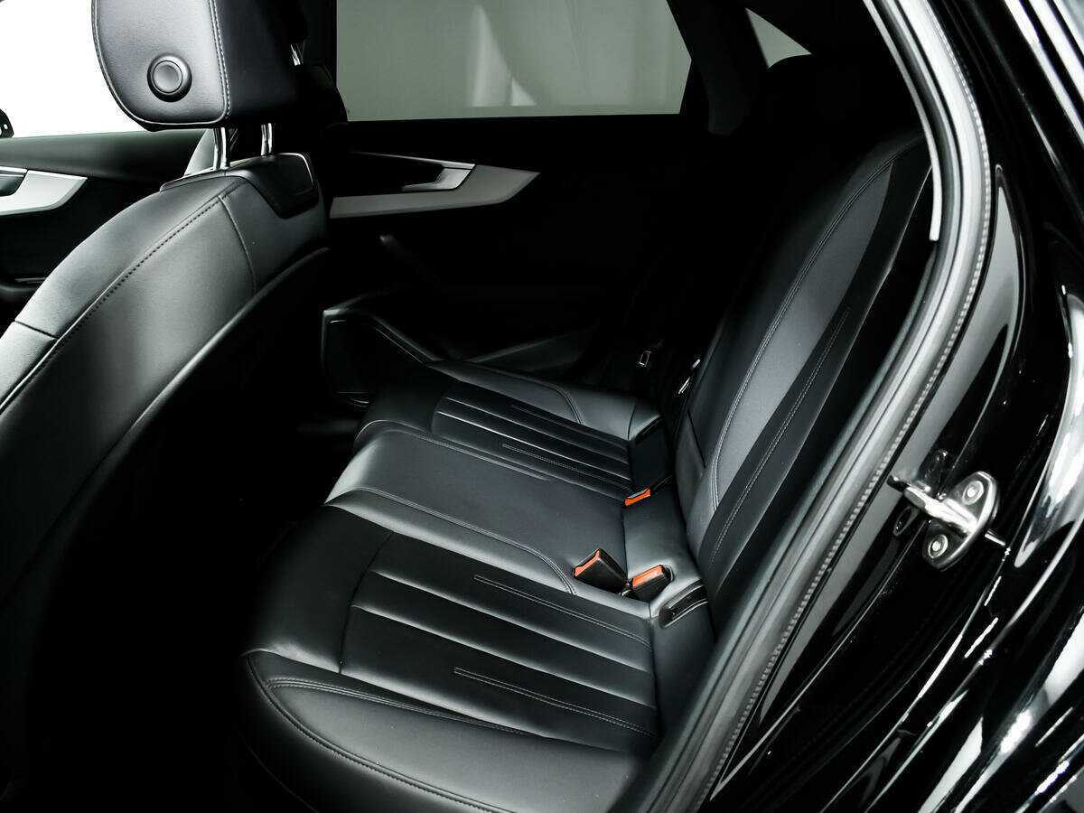 Б/У Ауди А4 2021 года. Фото: #10