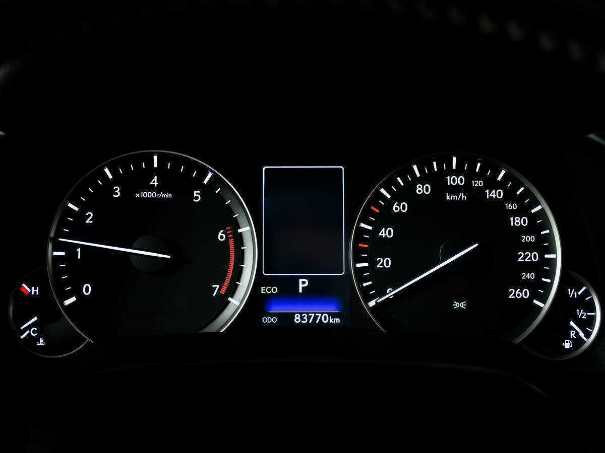 Б/У Лексус Р-Икс 2016 года. Фото: #7