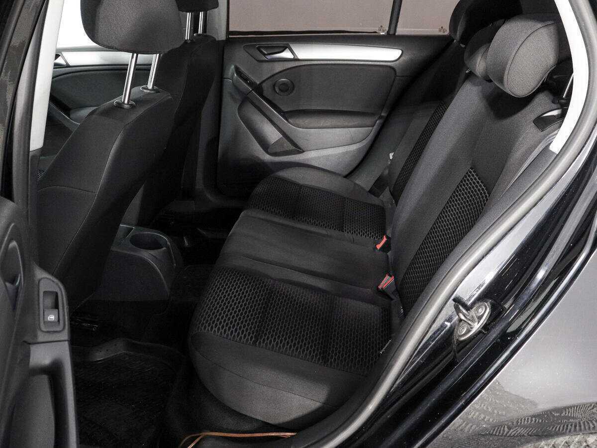 Б/У Фольксваген Гольф 2009 года. Фото: #8