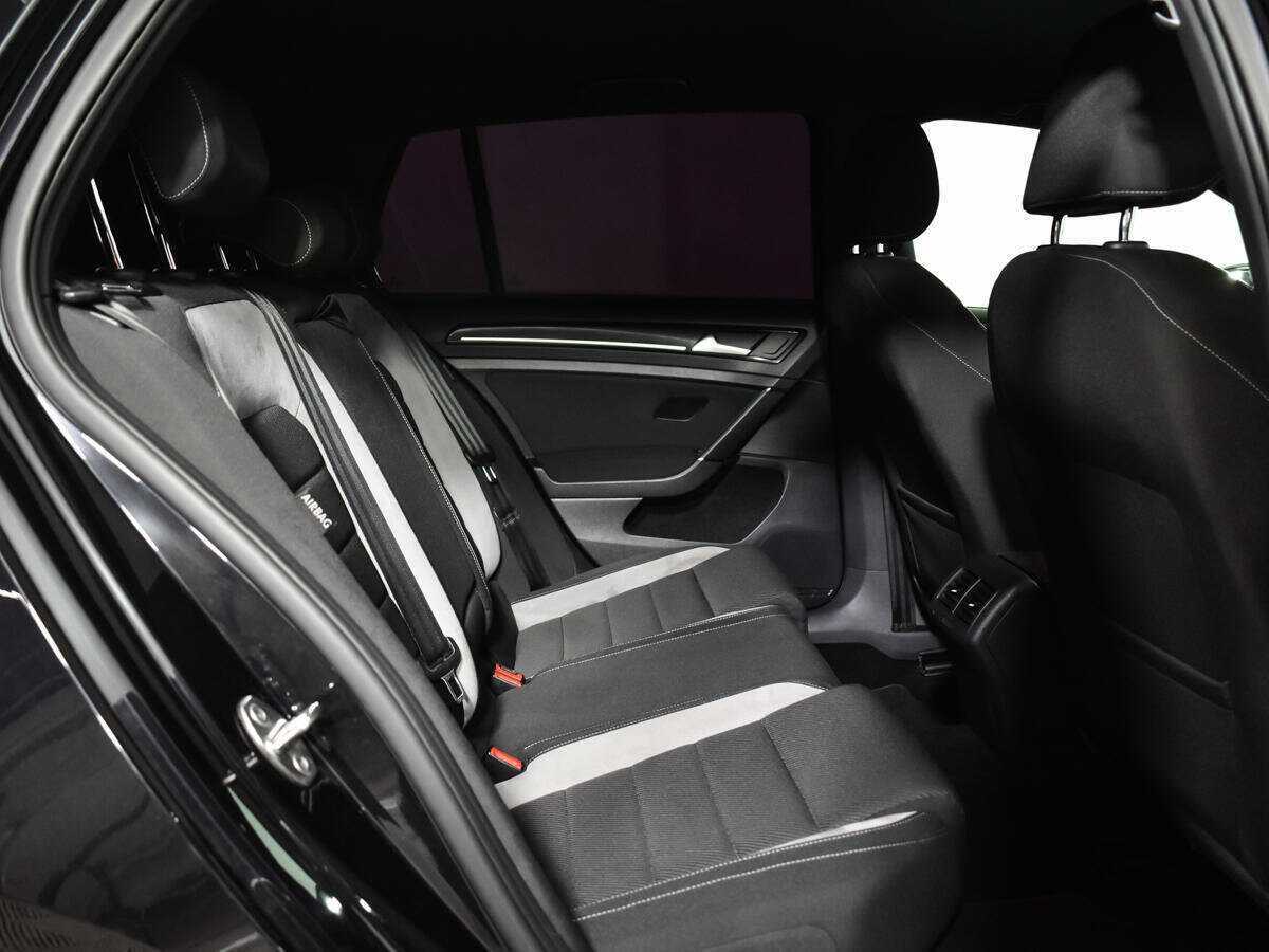 Б/У Фольксваген Гольф Р 2014 года. Фото: #9