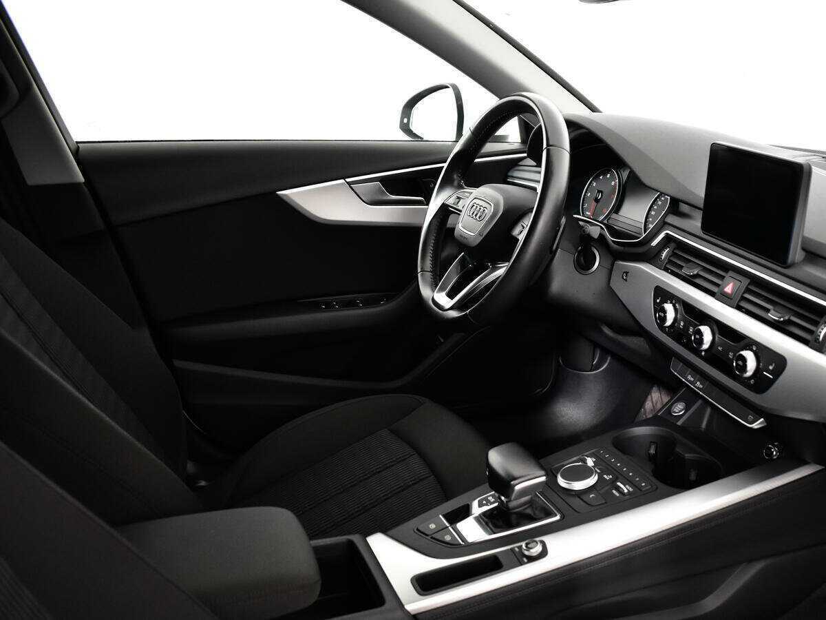 Б/У Ауди А4 2016 года. Фото: #8