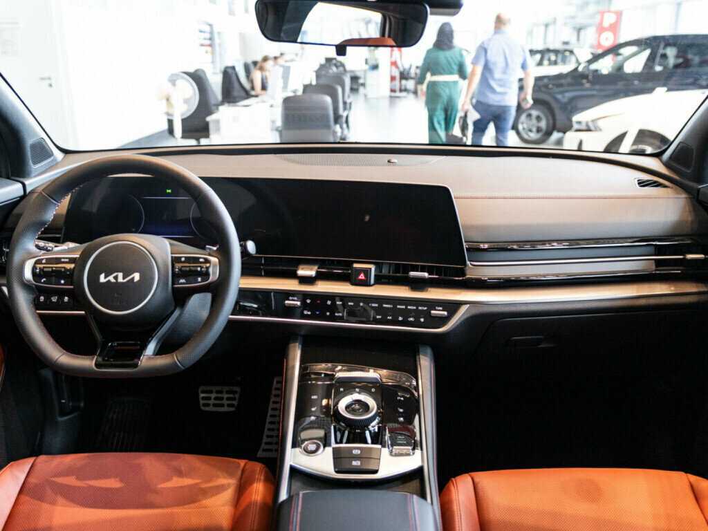 Б/У Киа Спортейдж 2024 года. Фото: #12