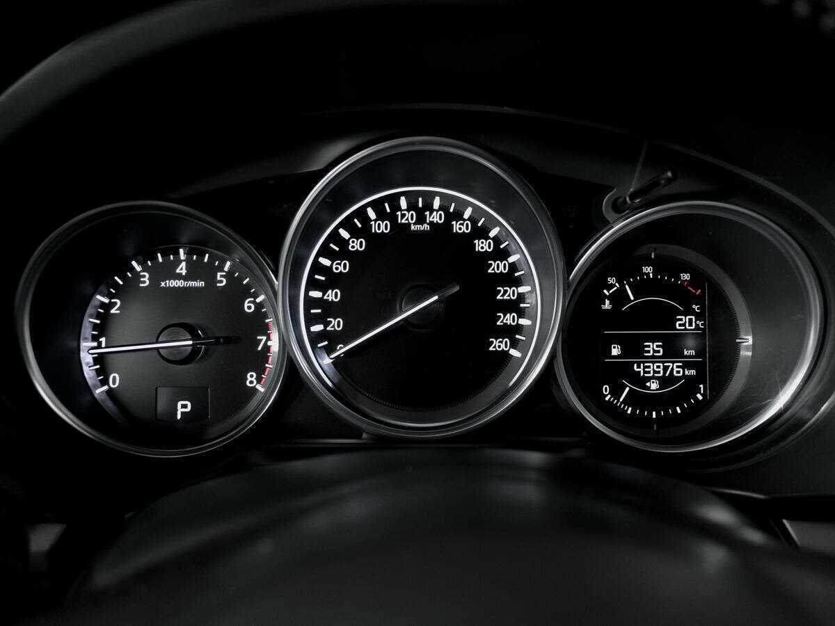 Б/У Мазда Ц-Икс-5 2021 года. Фото: #10