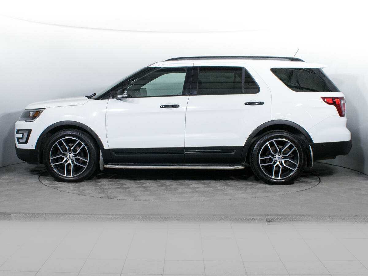 Б/У Форд Експлорер 2016 года. Фото: #4