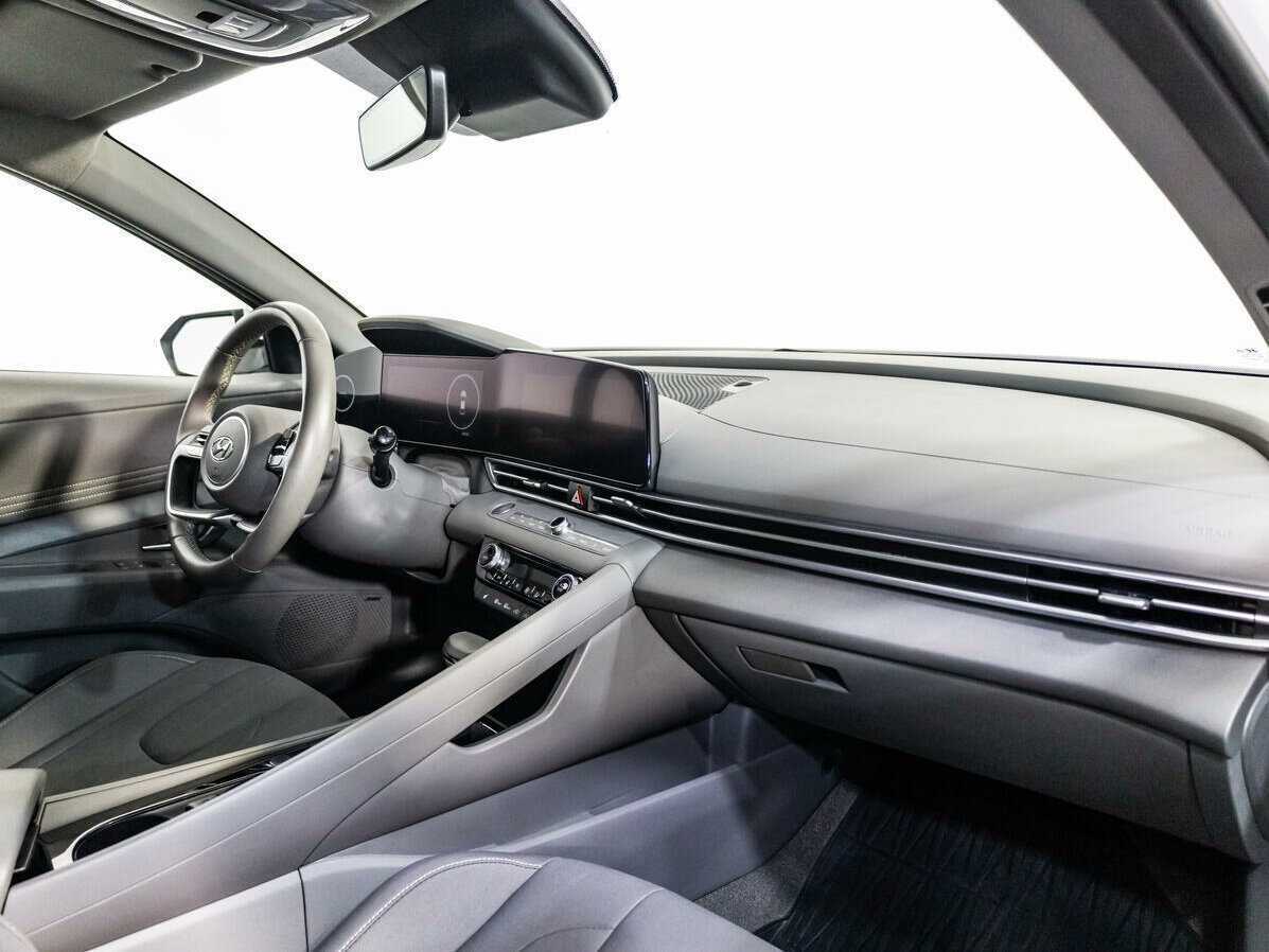 Б/У Хендай Елантра 2021 года. Фото: #7