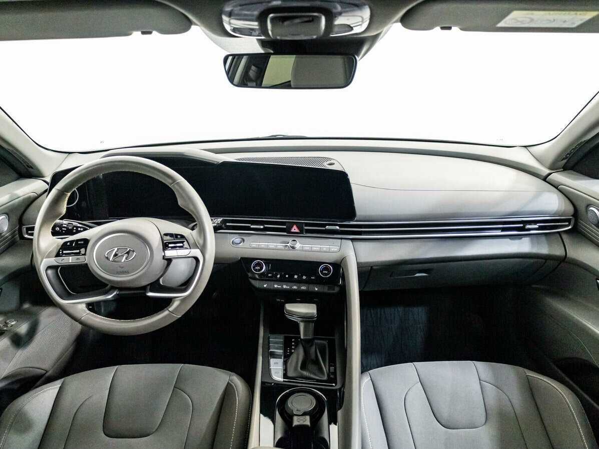 Б/У Хендай Елантра 2021 года. Фото: #11