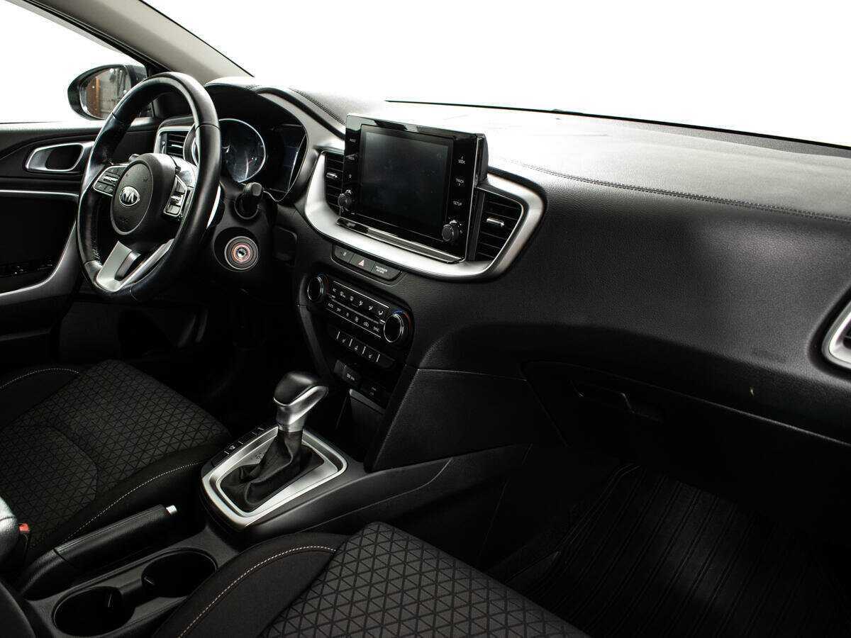 Б/У Киа Икс-Сид 2020 года. Фото: #8