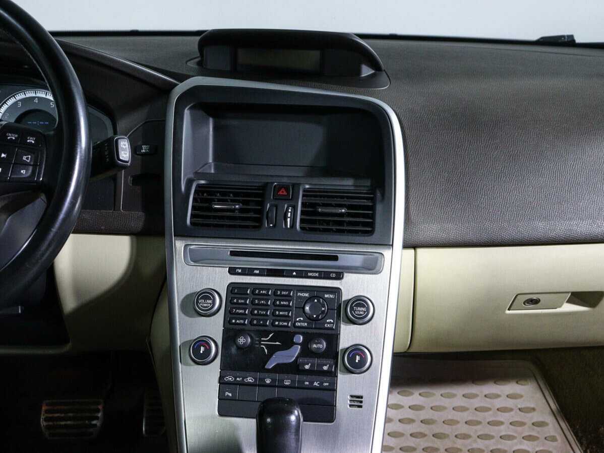 Б/У Вольво ИксЦ60 2010 года. Фото: #10