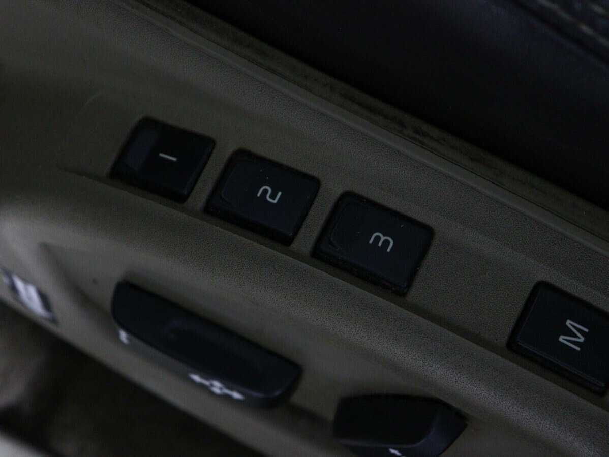 Б/У Вольво ИксЦ60 2010 года. Фото: #12