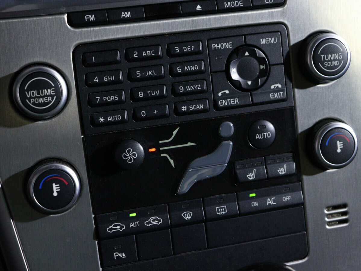 Б/У Вольво ИксЦ60 2010 года. Фото: #13