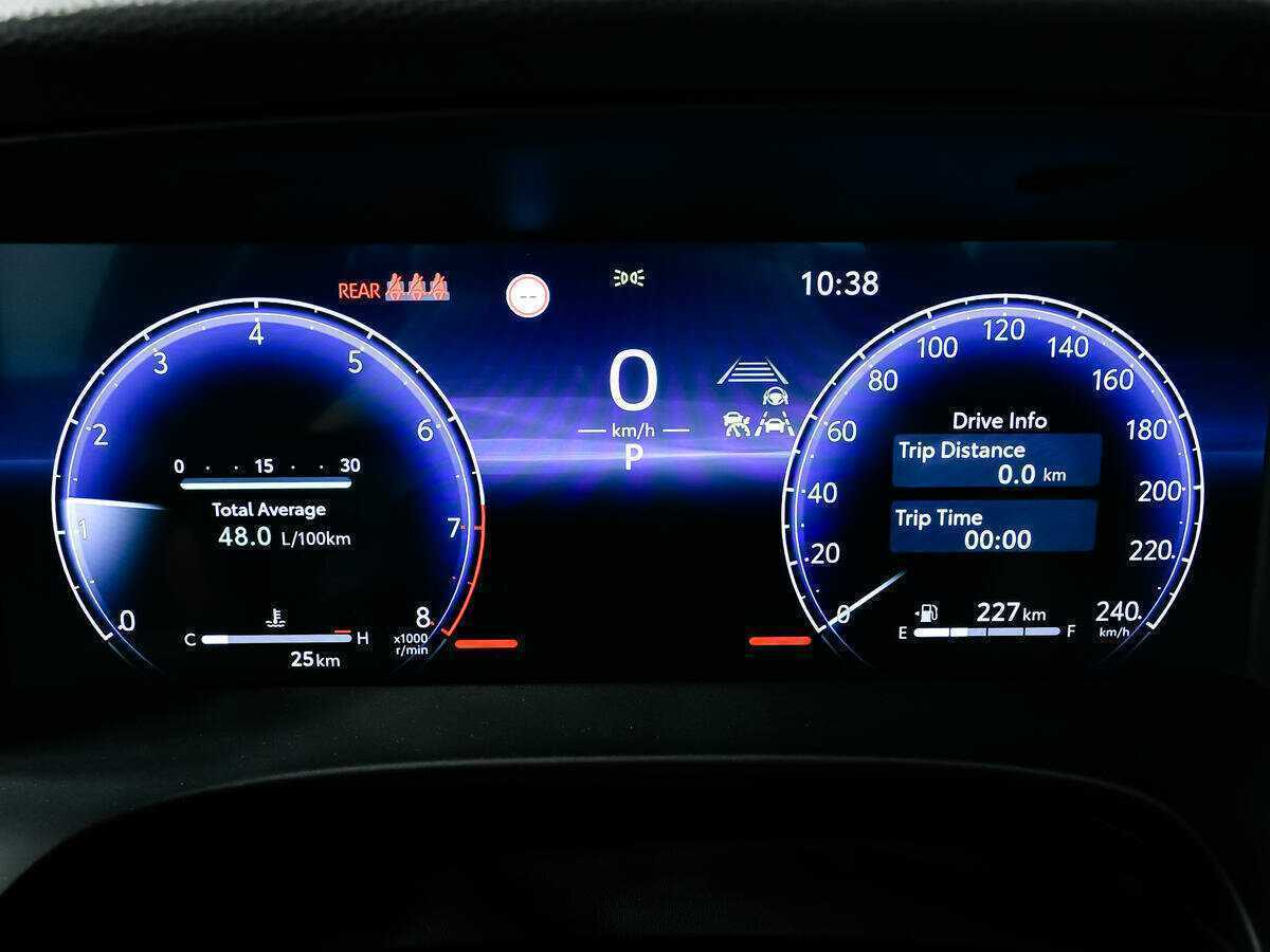 Б/У Тойота Камри 2024 года. Фото: #9