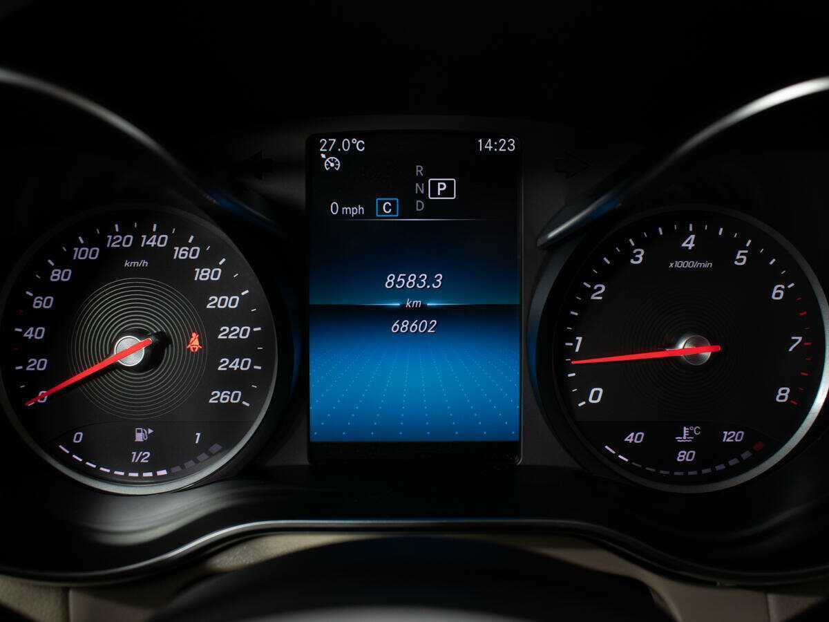 Б/У Мерседес-Бенц Ц-Класс 2020 года. Фото: #11