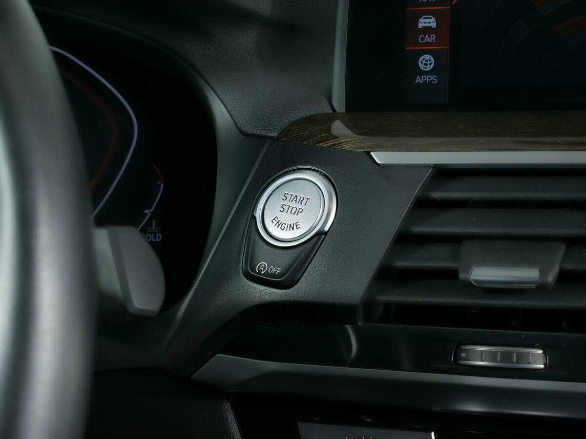 Б/У БМВ Икс4 2020 года. Фото: #16