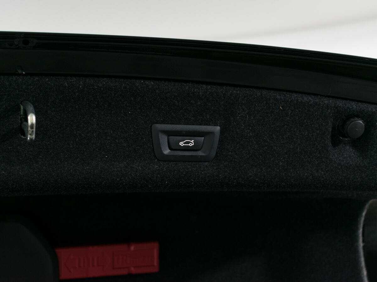 Б/У БМВ 3 серии 2020 года. Фото: #5