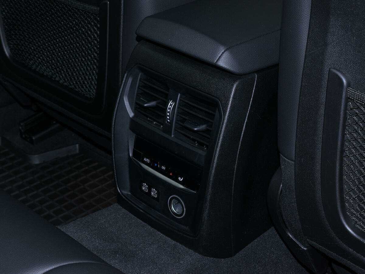 Б/У БМВ 3 серии 2020 года. Фото: #10